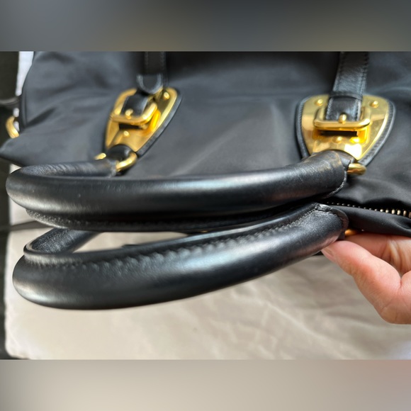 Authentic- PreOwned Prada, Nylon Bag, Excellent Condition - Picture 13 of 13